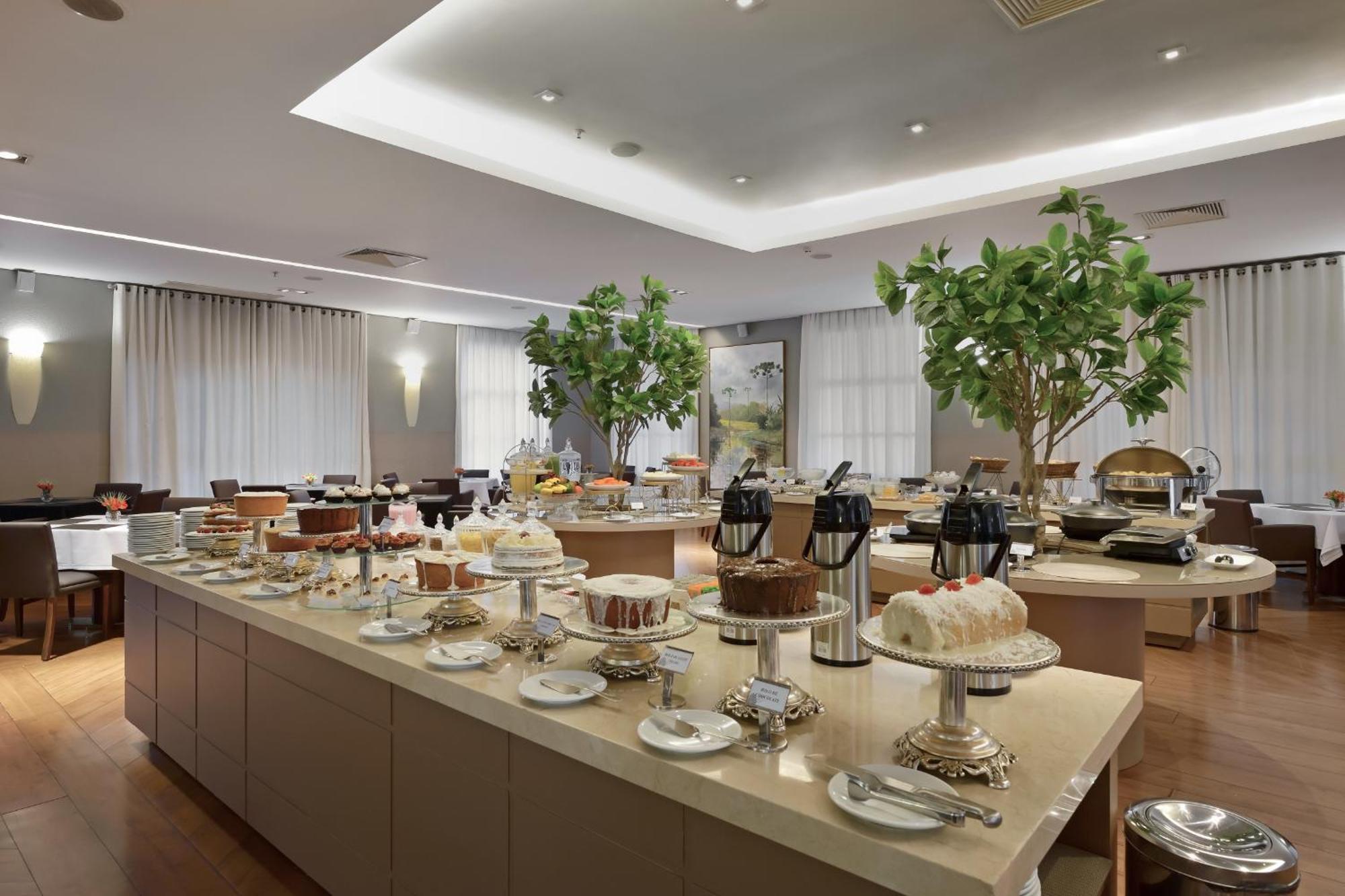 艾罗克里亚广场酒店 里贝朗普雷托 外观 照片